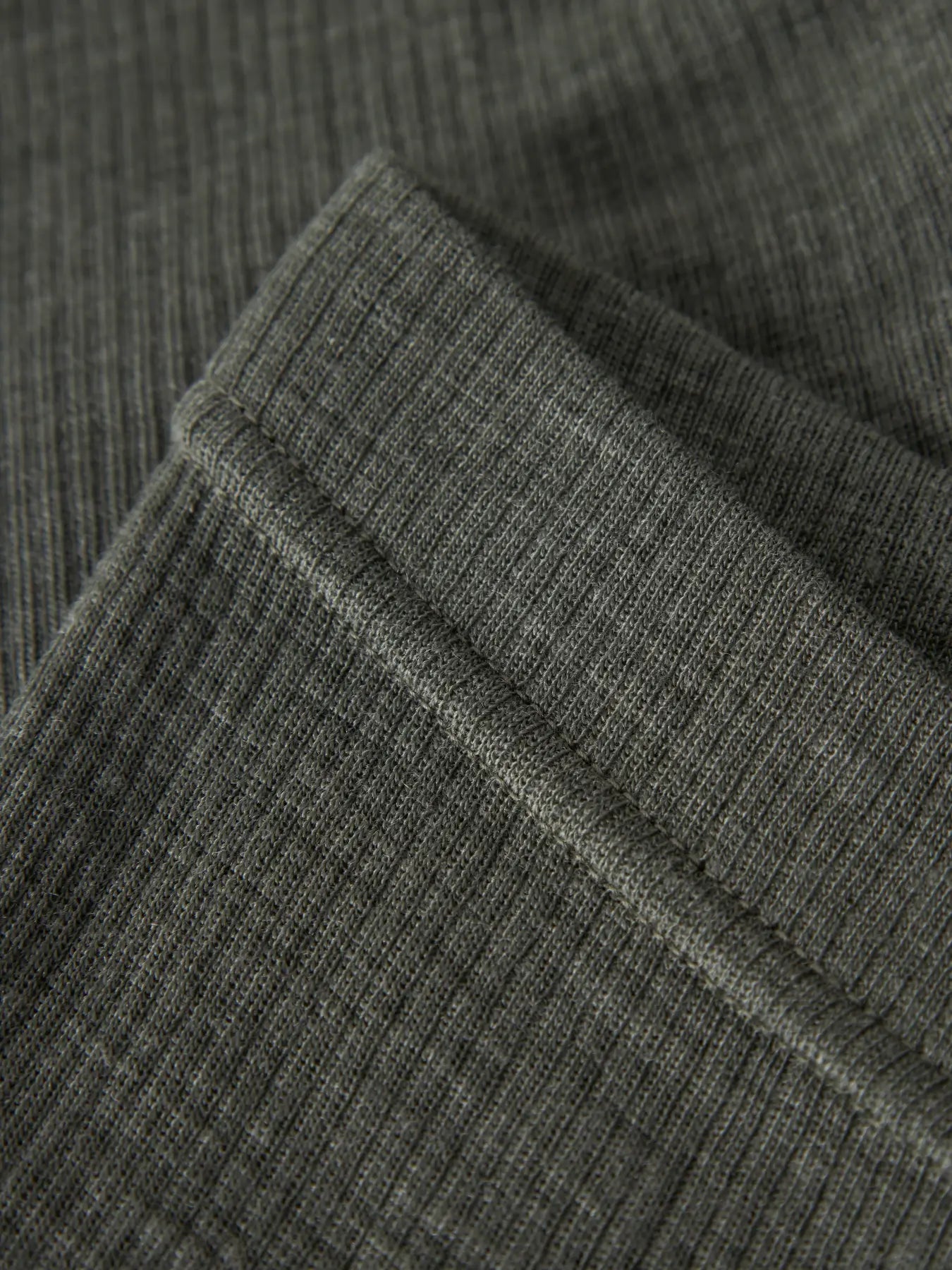 Name it Wollrib Leggings in Mulled Basil bei Bärechind
