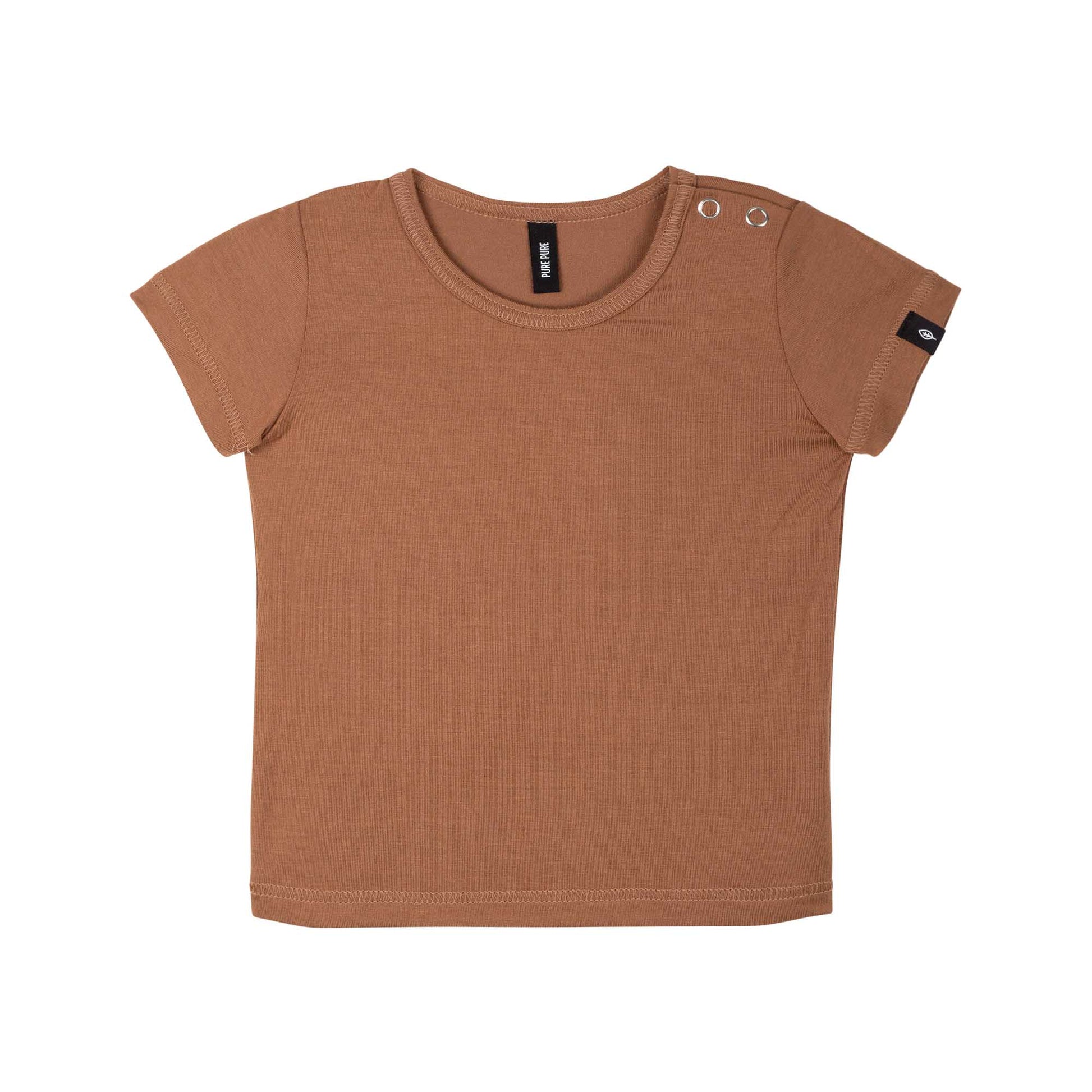 Pure Pure UV Babyshirt 50+ aus Tencel in Caramel mit Druckknöpfen im Bärechind Winterthur Schweiz.