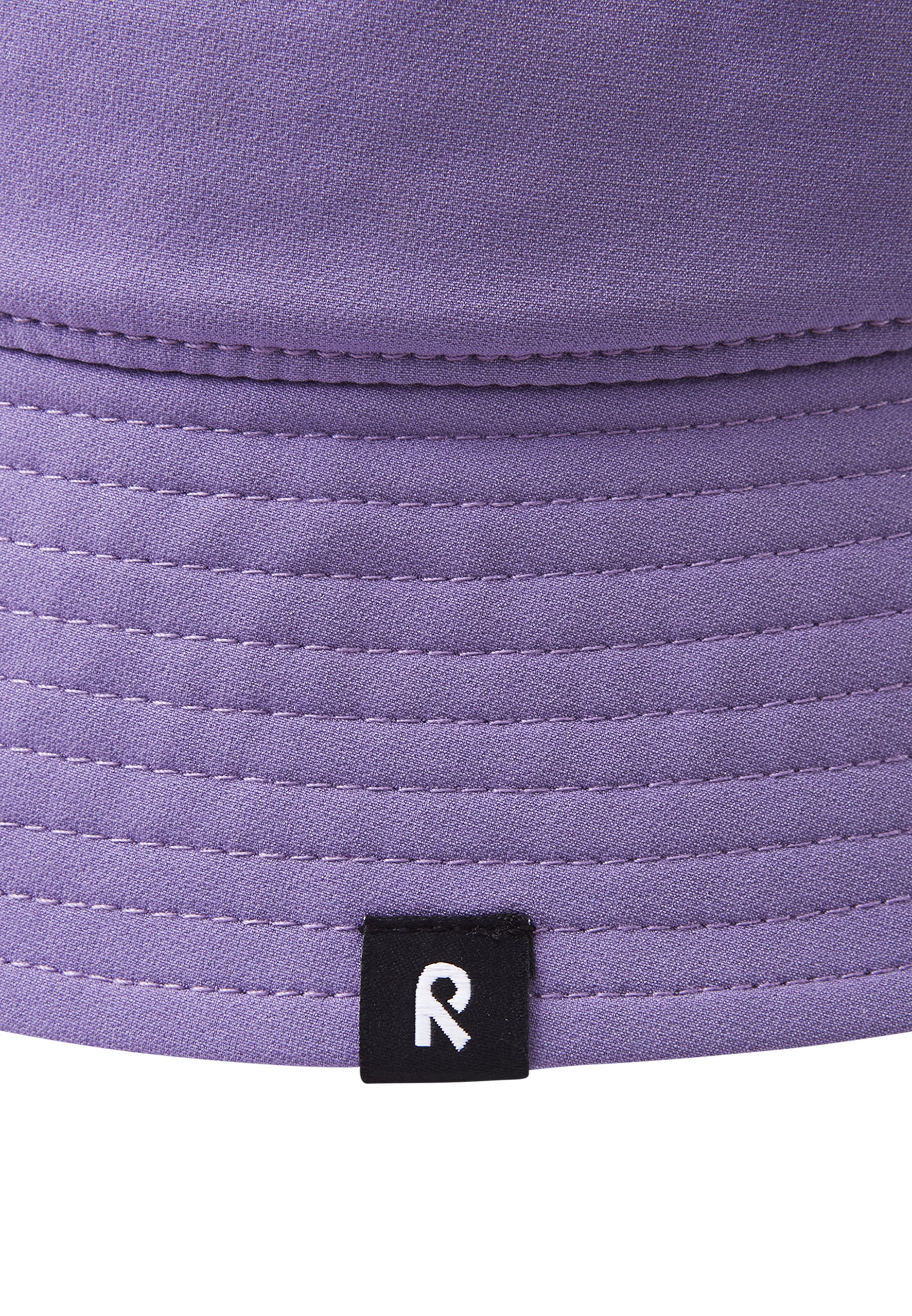 Detailansicht des Reima Bucket Hats für Kinder in Lila – saubere Verarbeitung und weiches Material