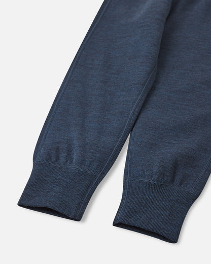 Detailaufnahme elastischer Bein Bund Reima Wollhose Misam Navy im Bärechind Winterthur Zürich Schweiz