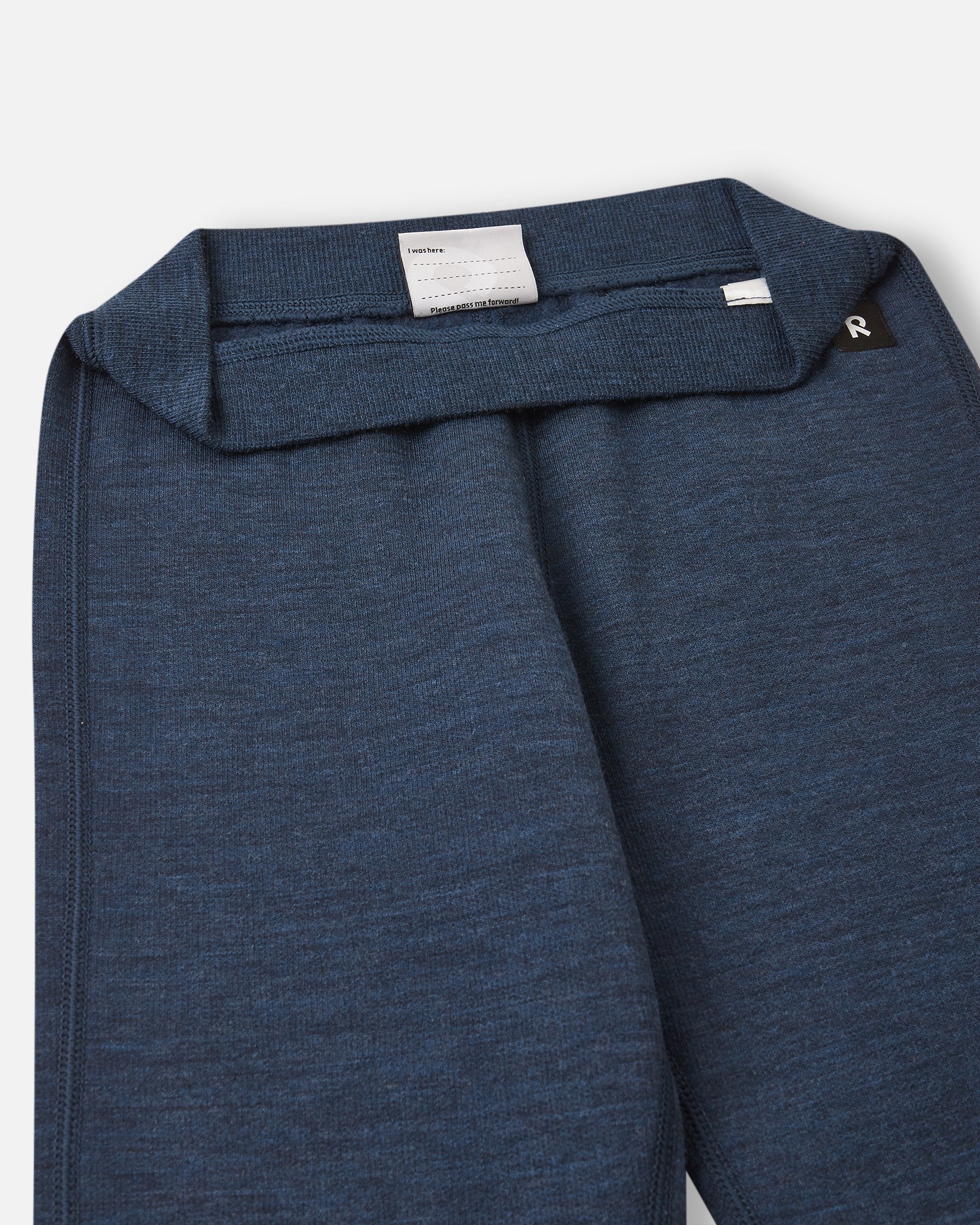 Detailaufnahme elastischer Bund Reima Wollhose Misam Navy im Bärechind Winterthur Zürich Schweiz