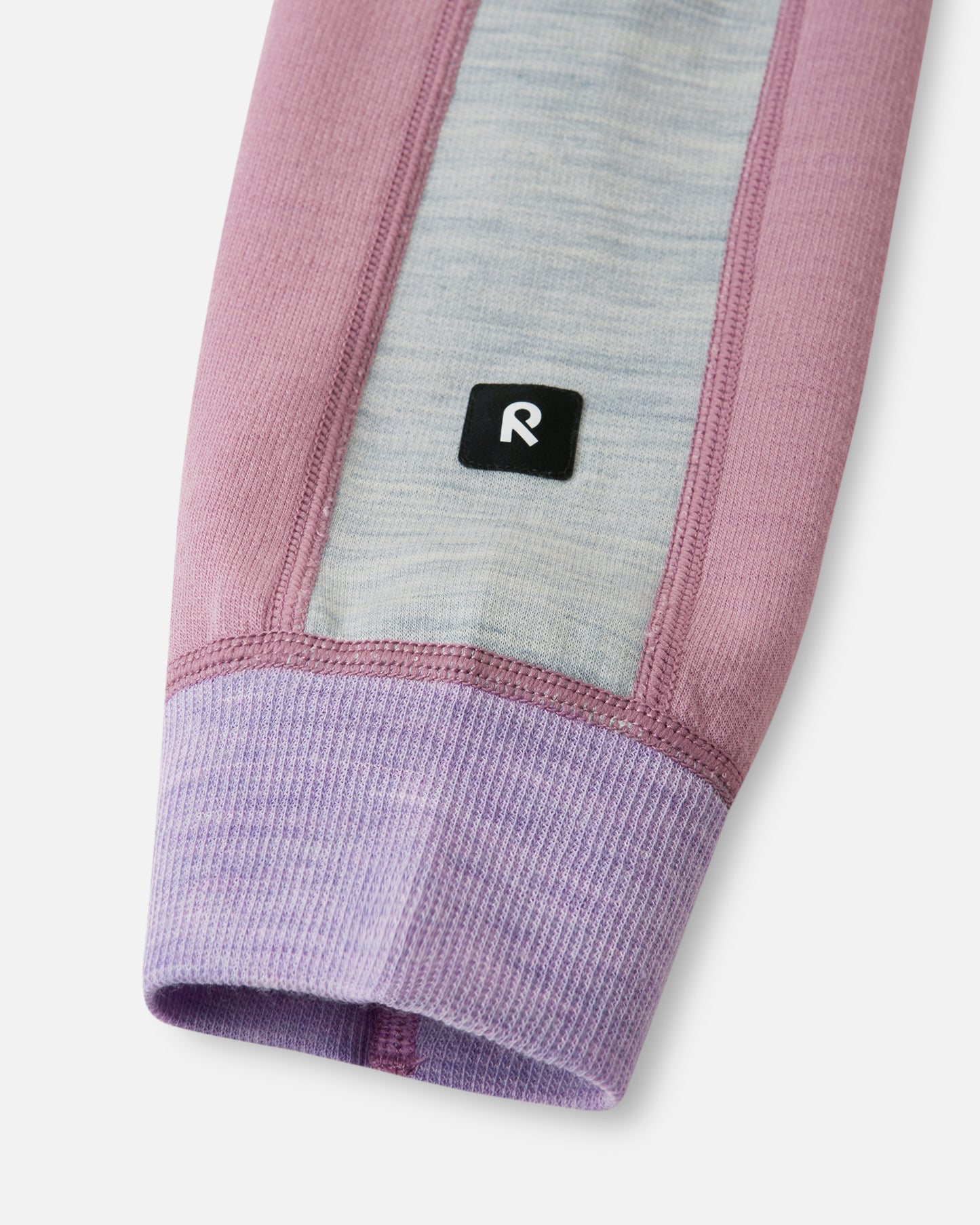 Ärmel Detail Reima Wollpullover Merin Grey Pink im Bärechind Winterthur Zürich Schweiz