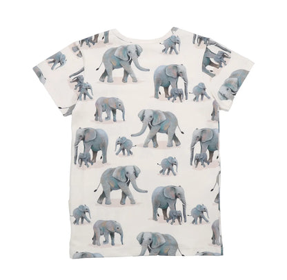 Rückansicht eines weissen Kinder-T-Shirts aus nachhaltiger Bio-Baumwolle mit Elefanten-Muster.