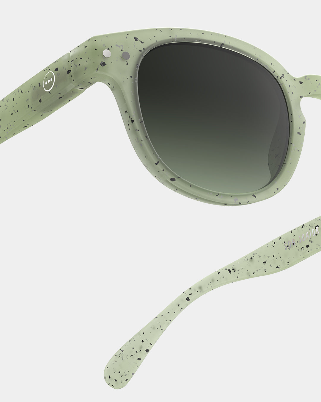 Detail Bügel Kinder Sonnenbrille dyed green Izipizi flexibel Bärechind Winterthur Zürich Schweiz kaufen