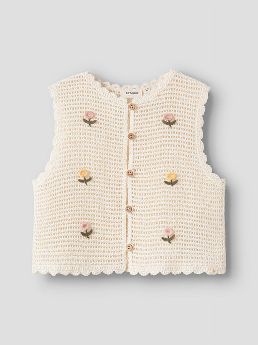 Gestrickte Kinderweste mit Blumenstickerei von Lil Atelier bei Bärechind Kinderladen Winterthur Zürich Schweiz