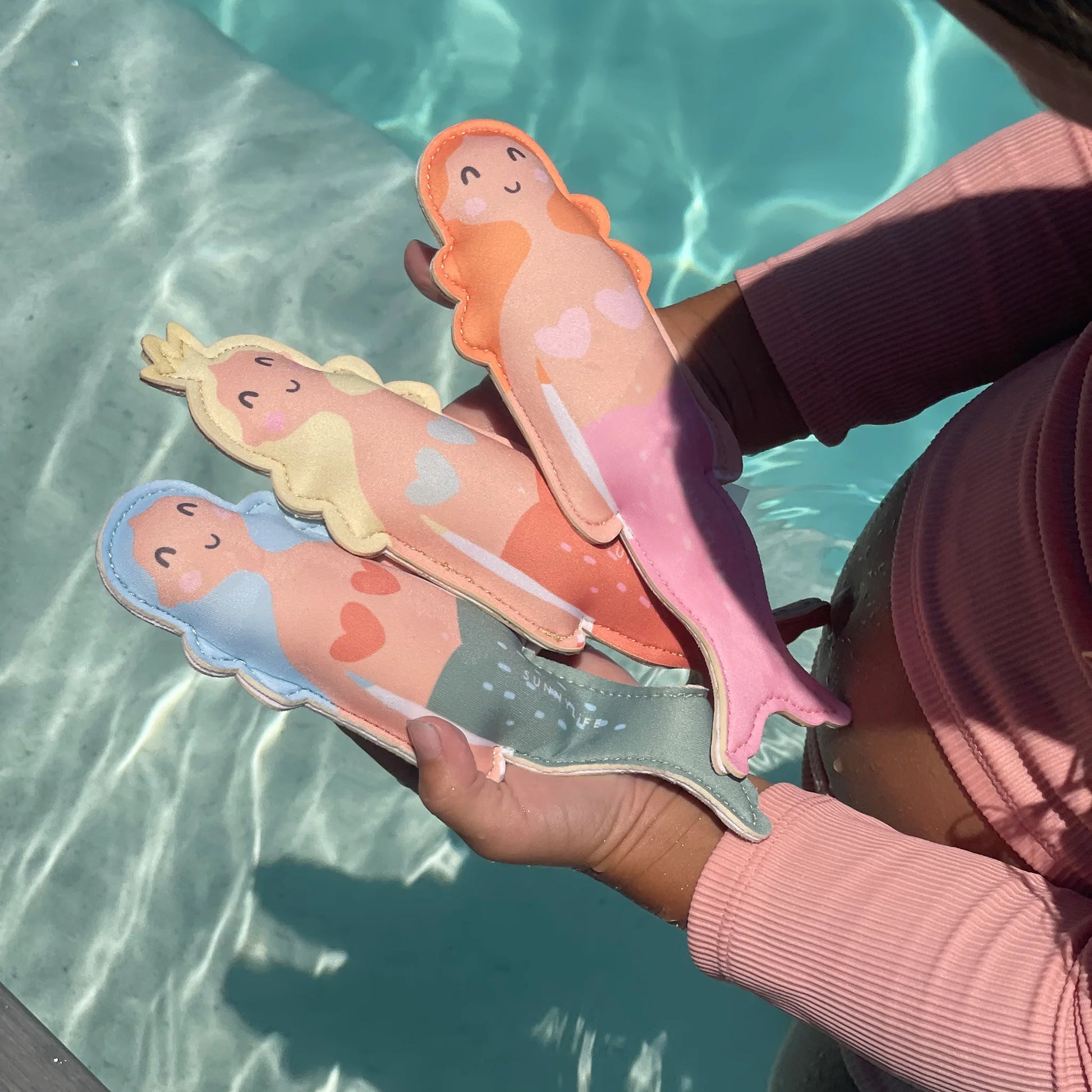 SunnyLife Tauchfreunde „Melody“ – Meerjungfrau-Tauchspielzeug im 3er-Set für Kinder, im Pool