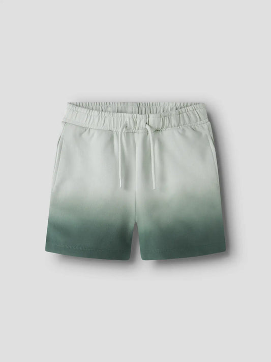 NAME IT Kinder Sweatshorts aus Baumwolle mit Farbverlauf in Grün, im Bärechind Winterthur Zürich Schweiz kaufen