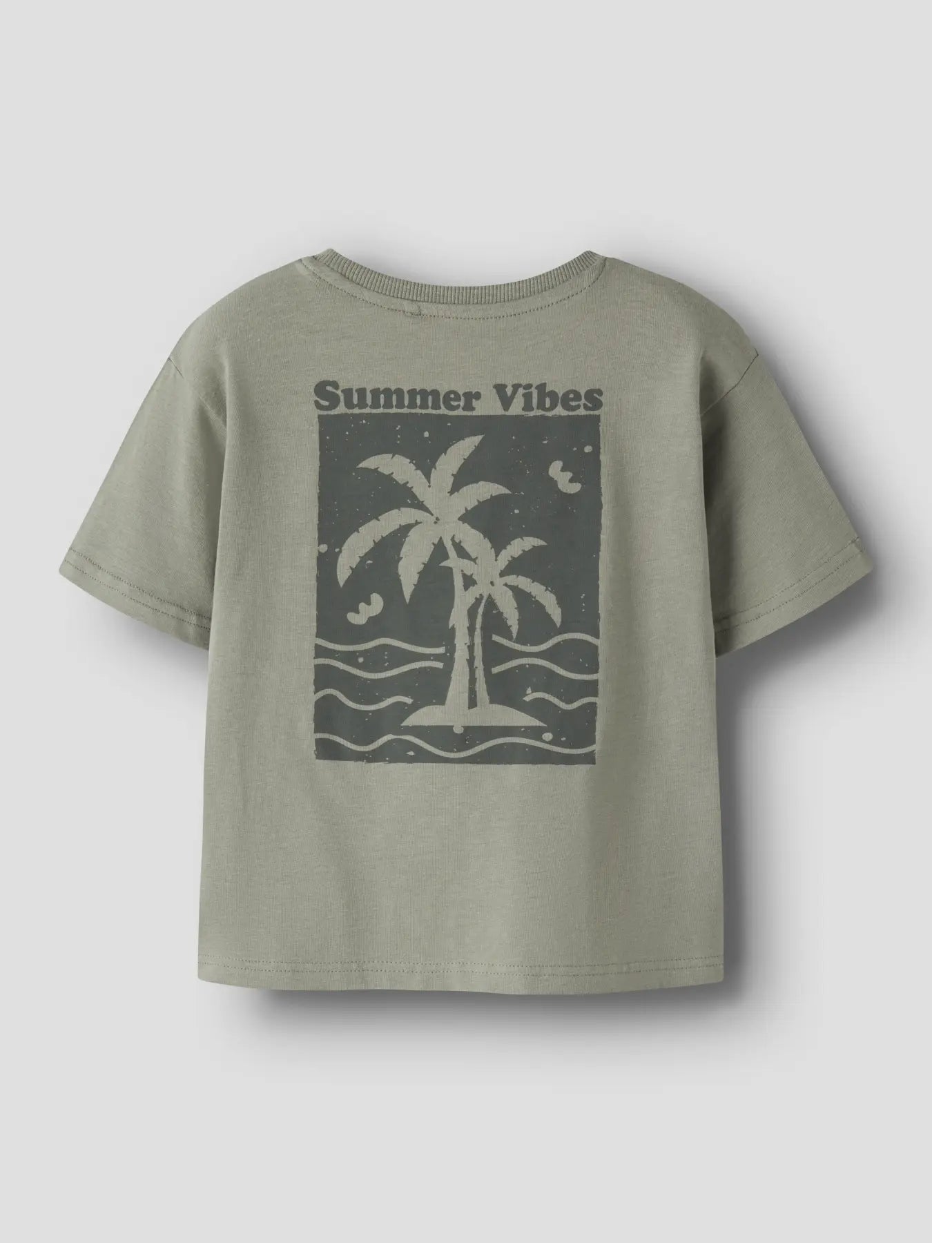 Kinder T-Shirt Baumwolle salbei mit Palmenmotiv Rückseite im Bärechind Winterthur Zürich Schweiz kaufen