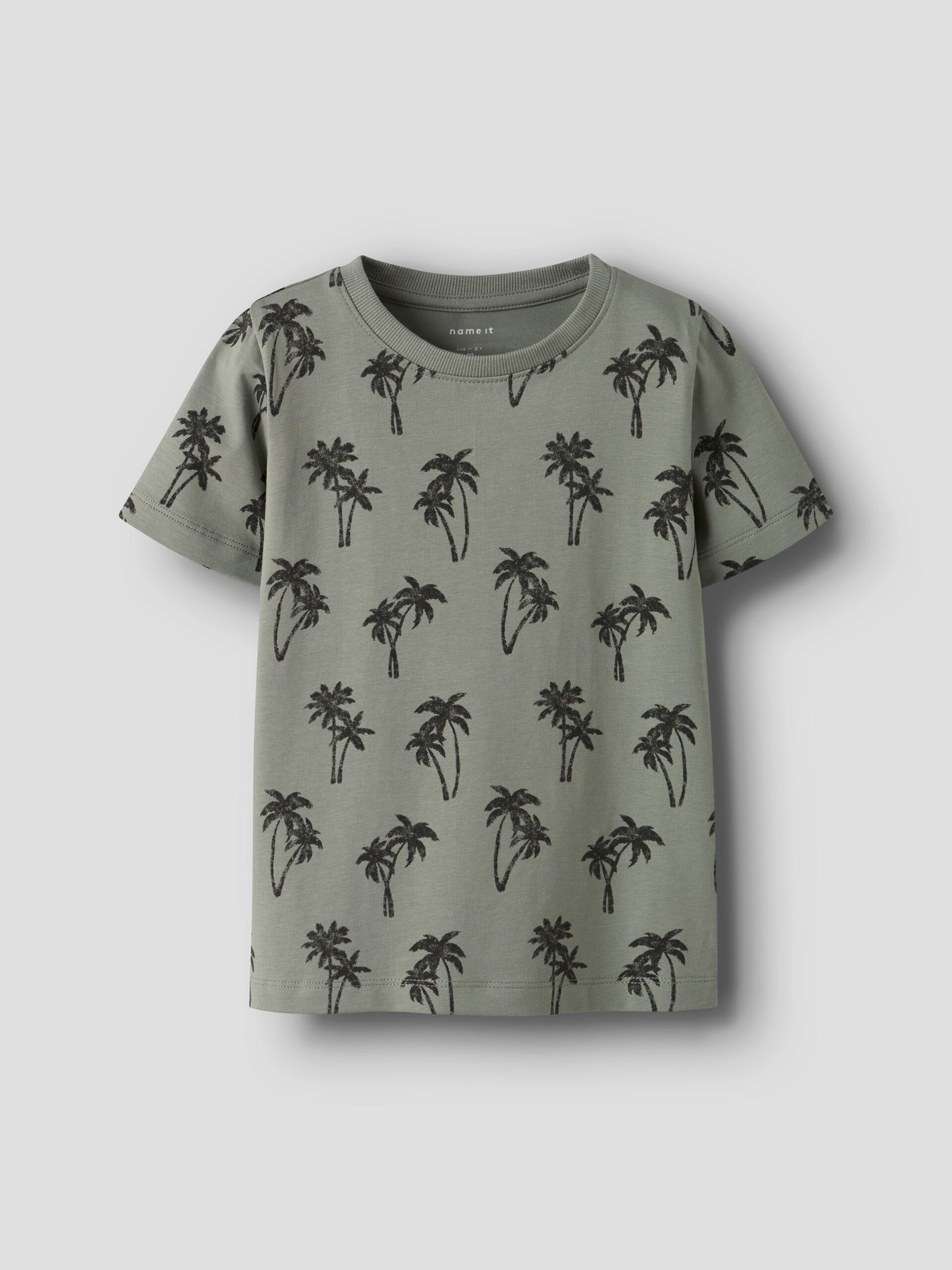 Grünes Kinder T-Shirt mit Palmenprint von NAME IT bei Bärechind Winterthur Zürich Schweiz