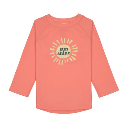LÄSSIG UV-Shirt für Kinder in Koralle mit Sonnenprint – erhältlich bei Bärechind in Winterthur, Zürich, Schweiz.