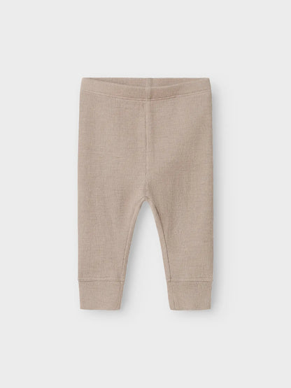 Beigefarbene Wolle-Seide Leggings für Babys, Vorderansicht – Bärechind, Winterthur, Zürich Schweiz.