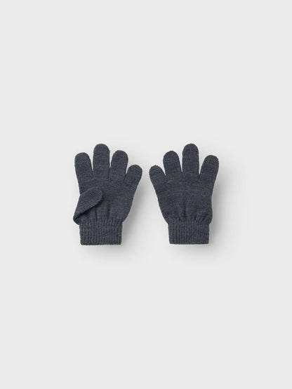 Dunkelblaue Kinder-Wollhandschuhe von Name it, flachliegend nebeneinander.